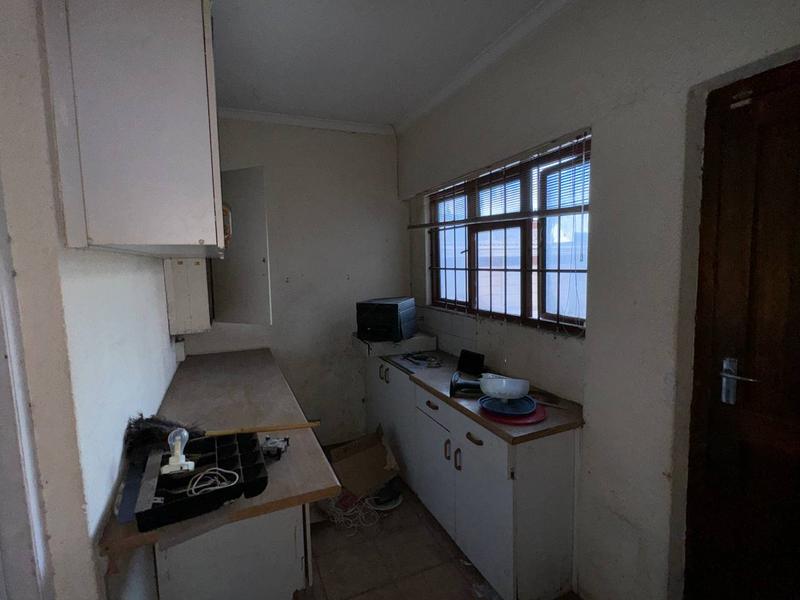 Commercial Property for Sale in Lansdowne Western Cape